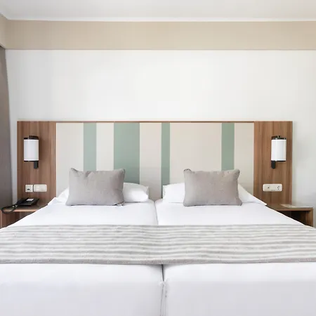 Riu Paraiso Lanzarote بويرتو ذيل كارمين