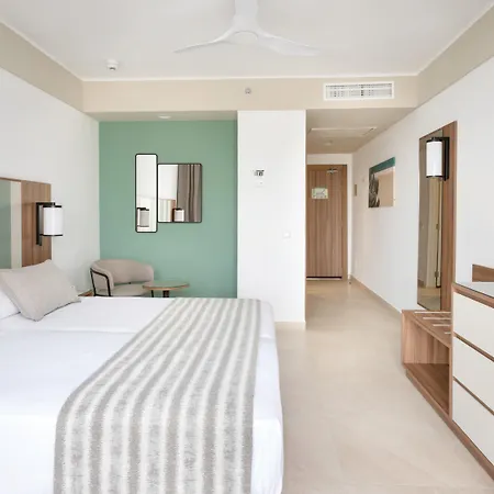 Riu Paraiso Lanzarote プエルト・デル・カルメン