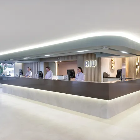Otel Riu Paraiso Lanzarote 4*