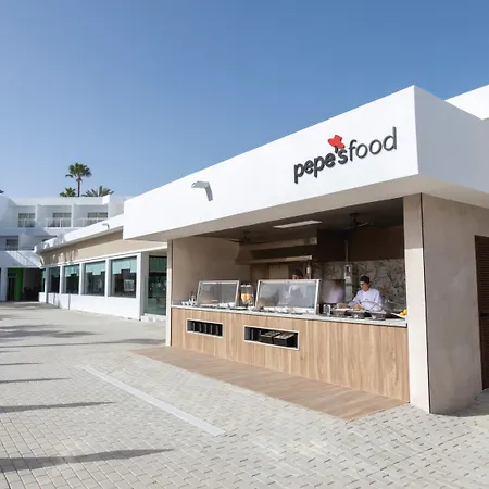 Riu Paraiso Lanzarote ホテル 4*