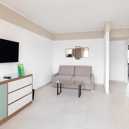 Riu Paraiso Lanzarote Hotel