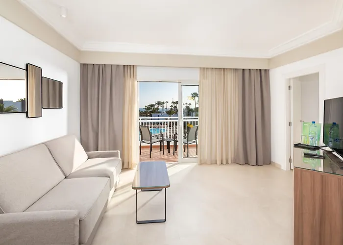 Riu Paraiso Lanzarote Hotel